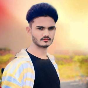 收聽Manish Lotan的हेरा मारा ही मारा लेच खाच थारी तनख़ा歌詞歌曲