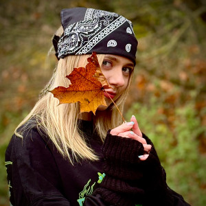 收聽Ensi的Na śniadanie...ciasto?歌詞歌曲