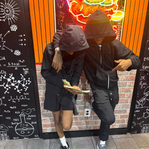 อัลบัม Blickin Shit (feat. BenjiLos) [Explicit] ศิลปิน BUTTONBOY