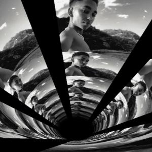 Listen to Como pode ser amar alguém song with lyrics from GUTINHO