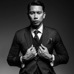 Listen to Bersumpah Demi Cinta song with lyrics from Sazrin Aizul