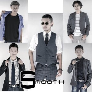ดาวน์โหลดและฟังเพลง ไม่กล้าถาม พร้อมเนื้อเพลงจาก Smooth