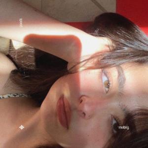 收听pearl的melting - sped up + reverb歌词歌曲
