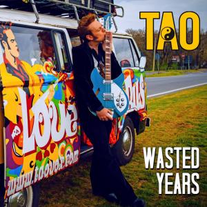 tao的專輯WASTED YEARS