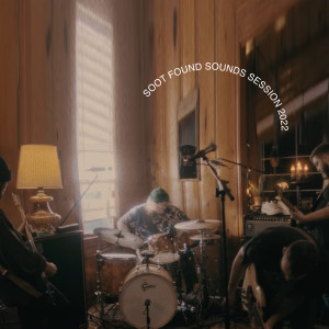 Listen to We Say I Love You (Live) song with lyrics from Soot