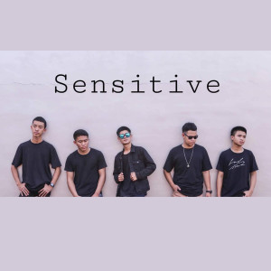 收听Sensitive的ຫ່າງໆ (ห่างๆ)歌词歌曲