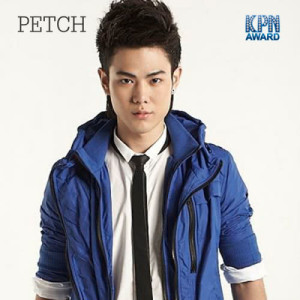 收聽Petch的Took Na Tee歌詞歌曲