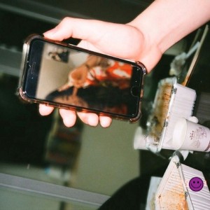 收聽개미친구 (gamichingoo)的웃을 수 없을 때 소중한 것들을 어떻게 대해야 하는 거야 난 몰라歌詞歌曲