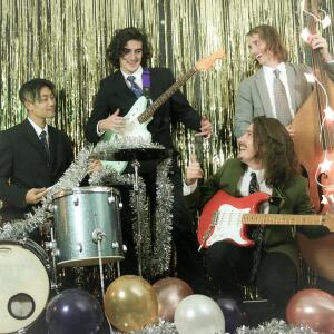 ดาวน์โหลดและฟังเพลง Fire Flower พร้อมเนื้อเพลงจาก Summer Salt