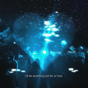 ดาวน์โหลดและฟังเพลง for ur kiss พร้อมเนื้อเพลงจาก xofilo