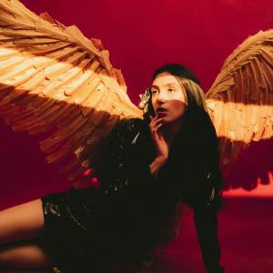 ดาวน์โหลดและฟังเพลง BENTLEY (Explicit) พร้อมเนื้อเพลงจาก Tonee