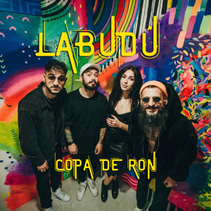ดาวน์โหลดและฟังเพลง Copa de Ron พร้อมเนื้อเพลงจาก Labudú
