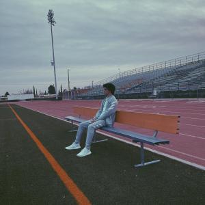 收聽Alec Mora的sideline歌詞歌曲