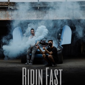 ดาวน์โหลดและฟังเพลง Ridin Fast พร้อมเนื้อเพลงจาก Genielactic