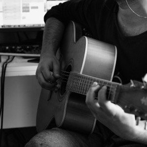 Listen to Öyle Ki song with lyrics from Dedublüman