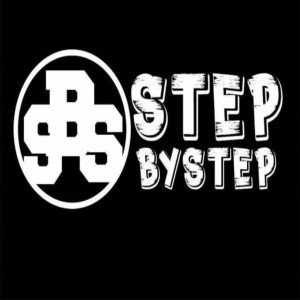 STEP BY STEP POP PUNK的專輯Berlarilah Dan Lupakan