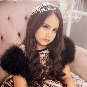 Listen to Tiktok song with lyrics from Asika Asya