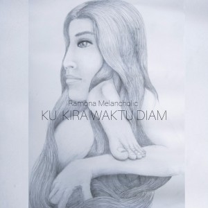Dengarkan KU KIRA WAKTU DIAM (Acoustic Version) lagu dari Ramona Melancholic dengan lirik