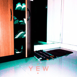 ดาวน์โหลดและฟังเพลง รองเท้า พร้อมเนื้อเพลงจาก YEW