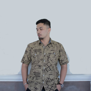 Dengarkan Malangkah Pai lagu dari Adim Mf dengan lirik