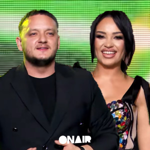 收聽Kole Oroshi的Kolazh歌詞歌曲