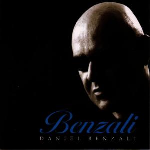 ดาวน์โหลดและฟังเพลง Pretty Women พร้อมเนื้อเพลงจาก Daniel Benzali