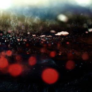 ดาวน์โหลดและฟังเพลง Music Under the Water พร้อมเนื้อเพลงจาก Leafcutter John