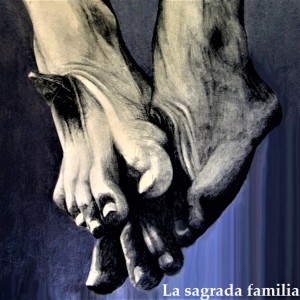 ดาวน์โหลดและฟังเพลง Antifaces Sin Agujeros พร้อมเนื้อเพลงจาก La sagrada Familia