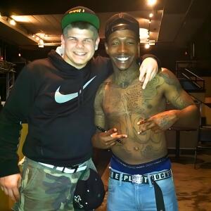 default playlist img