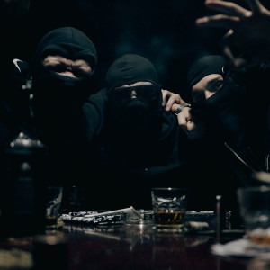 Listen to Fegyház (Explicit) song with lyrics from Kolg8eight
