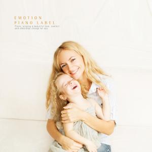 Listen to Happiness fragrance song with lyrics from Yulijian