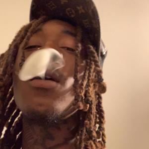 ดาวน์โหลดและฟังเพลง Call Me (Explicit) พร้อมเนื้อเพลงจาก Nickdaquickk