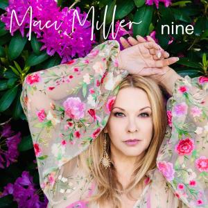 ดาวน์โหลดและฟังเพลง Strange Is The Night พร้อมเนื้อเพลงจาก Maci Miller