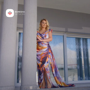 Dengarkan lagu Lun belholla nyanyian Fahrije Zogaj dengan lirik