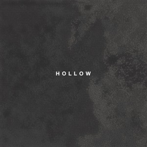 ดาวน์โหลดและฟังเพลง Hollow พร้อมเนื้อเพลงจาก Desperate Journalist
