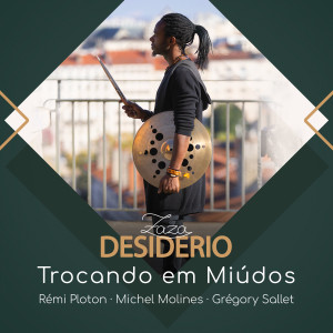 Dengarkan Trocando em Miúdos lagu dari Zaza Desiderio dengan lirik