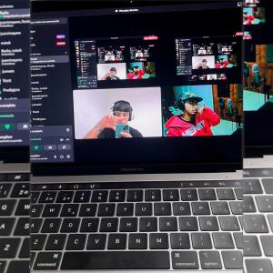 default playlist img