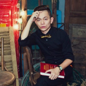 Dengarkan lagu Chùa Tôi nyanyian Tuấn Tú Bolero dengan lirik