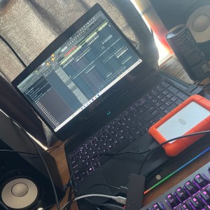 default playlist img