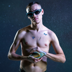 Listen to PASSEGGIATA SU SATURNO (Explicit) song with lyrics from Nick Eccelso
