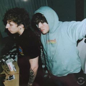 Young Crow的專輯**** WITH THE ENERGY (Explicit)