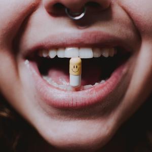 ดาวน์โหลดและฟังเพลง i dont wanna talk to u xP (Explicit) พร้อมเนื้อเพลงจาก qtae