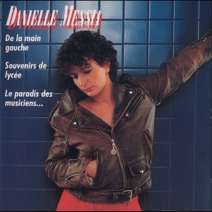 ดาวน์โหลดและฟังเพลง Désert พร้อมเนื้อเพลงจาก Danielle Messia