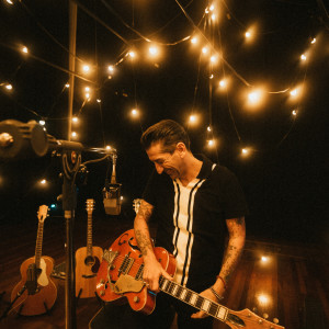 收聽Danny Vera的Like It Always Was (string version)歌詞歌曲