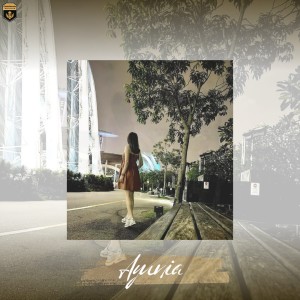 Listen to Kisah Cinta Ku song with lyrics from Ayunia