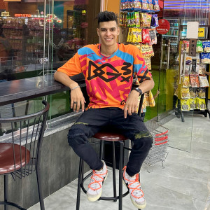 ดาวน์โหลดและฟังเพลง امسك في حلمك وخليك وراه พร้อมเนื้อเพลงจาก Bodyykhaledd