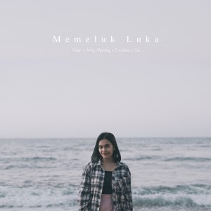 Dengarkan Memeluk Luka lagu dari Near dengan lirik