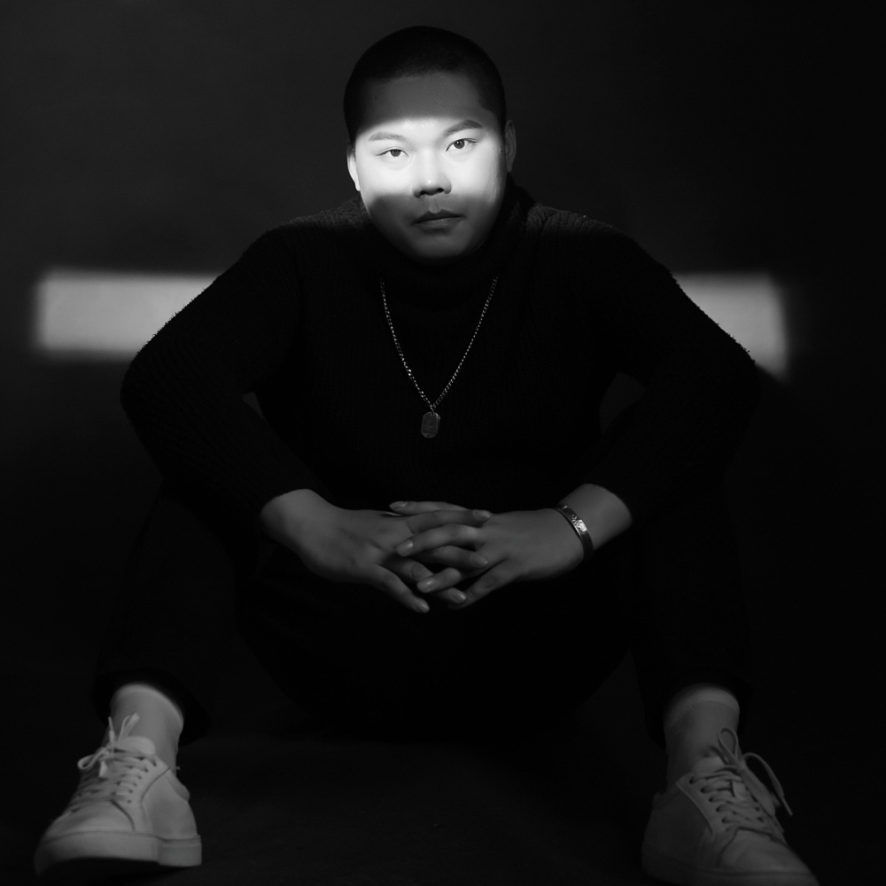 邵秋
