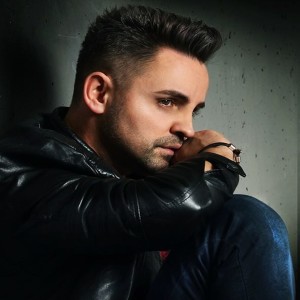 Listen to Gabimisht u takuam song with lyrics from Mentor Kurtishi
