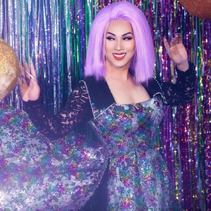 Listen to Làm Gói Đỡ Thèm song with lyrics from Lo Lo